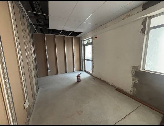 79M² OFFICE TO LET IN AUDAS ESTATE